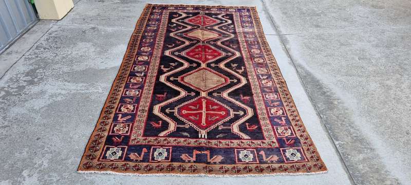 Vintage Persian Hamadan Carpet 296cm x 150cm Hand Knotted