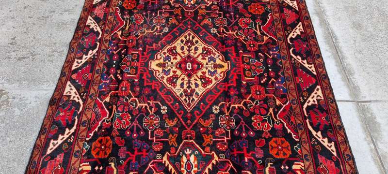 Persian Hamadan Carpet 295cm x 170cm Hand Knotted