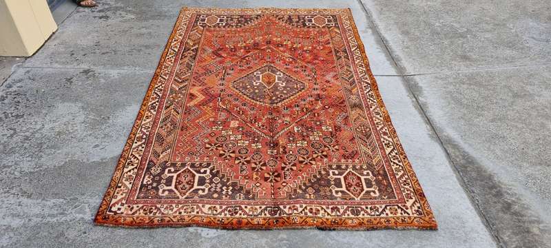 Persian Shiraz Carpet 245cm x 150cm Hand Knotted