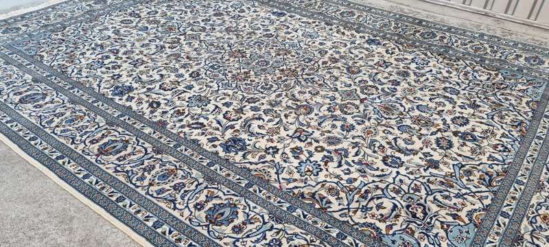 Persian Kashan Carpet  418cm x 290cm Hand-Knotted