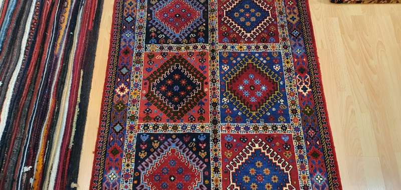 Very Fine Persian Yalemeh Carpet 150cm x 100cm Hand Knotted