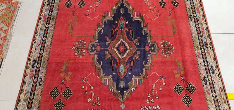 Very Fine Persian senneh Carpet 243cm x 163cm Hand Knotted