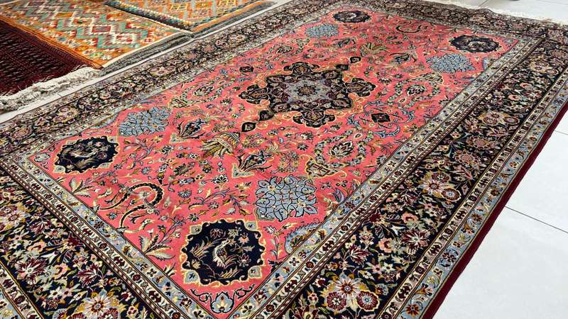 Very Fine Persian Kashan Carpet 335cm x 222cm Hand knotted