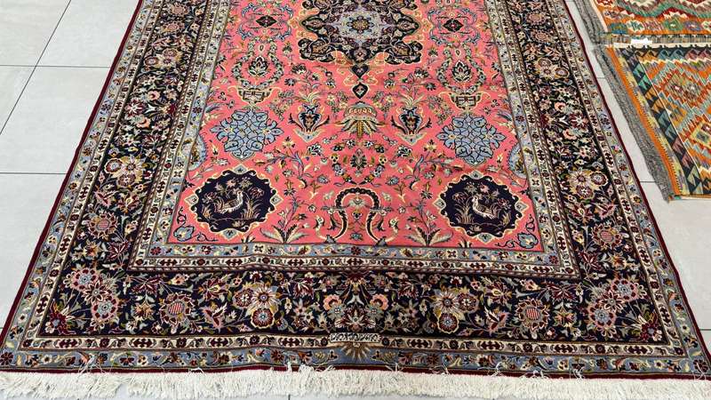 Very Fine Persian Kashan Carpet 335cm x 222cm Hand knotted