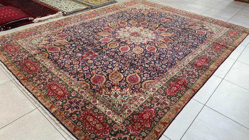 Very Fine Persian Tabriz Carpet 388cm x 290cm Hand Knotted