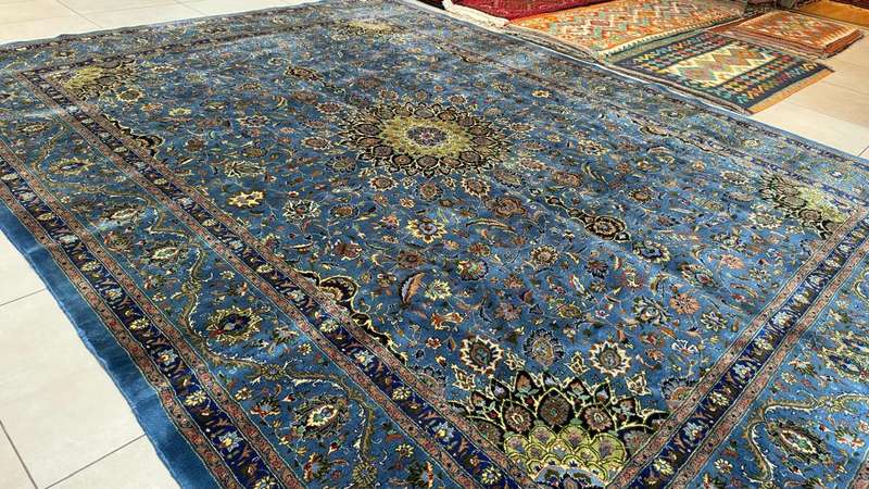 Fine Persian Mashhad Carpet  388cm x 292cm Hand-Knotted