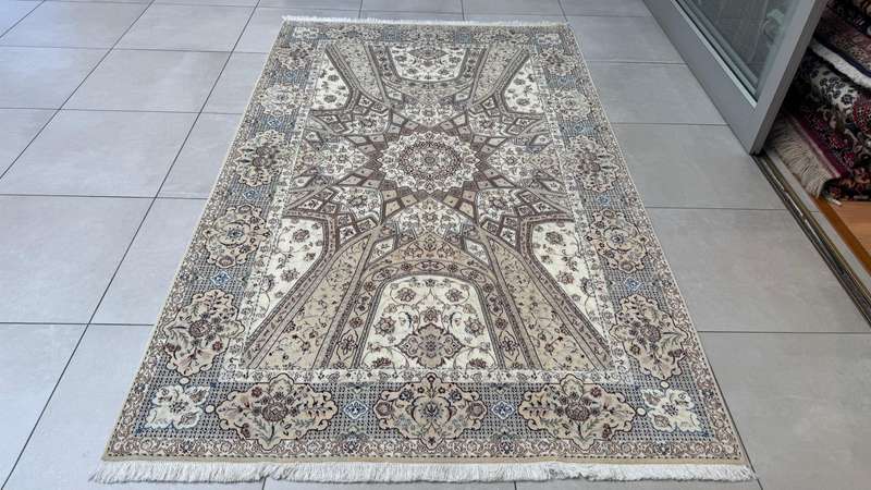Very Fine Persian Nain Carpet (6LA) 267cm x 162cm Hand Knotted