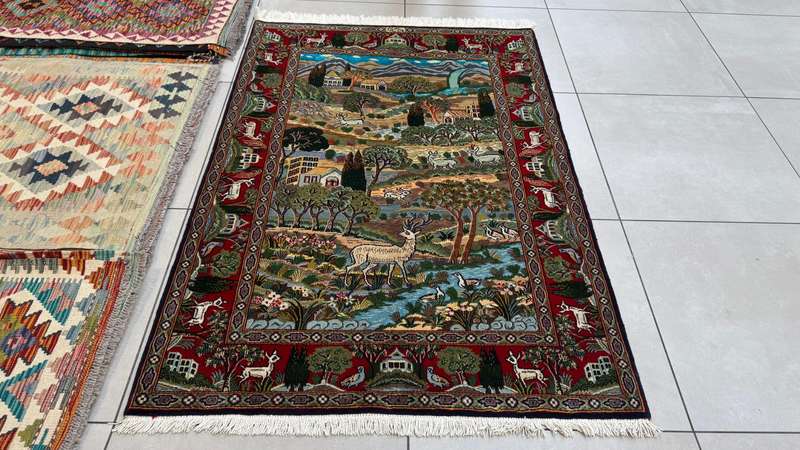 Very Fine Persian Kashan Carpet 160cm x 110cm Hand knotted