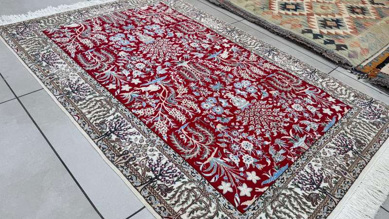 Very Fine Persian Nain Carpet (6LA) 152cm x 102cm Hand Knotted