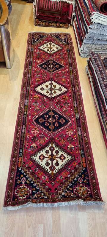 Very Fine Persian Qashqai Carpet 287cm x 75cm Hand Knotted