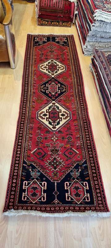 Very Fine Persian Qashqai Carpet 294cm x 78cm Hand Knotted