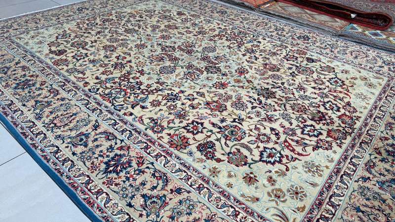 Very Fine Persian Yazd Carpet 348cm x 252cm Hand Knotted