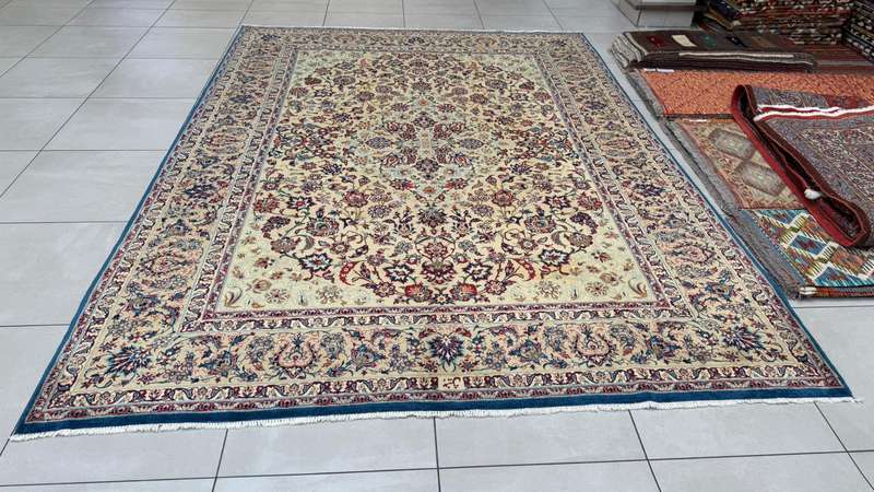 Very Fine Persian Yazd Carpet 348cm x 252cm Hand Knotted