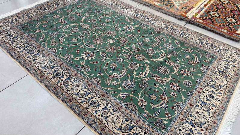 Very Fine Persian Nain Carpet (6LA) 210cm x 135cm Hand Knotted