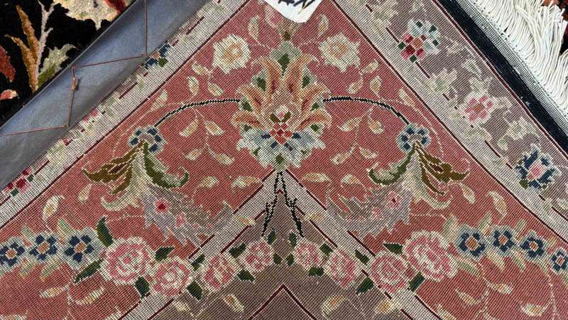 Very Fine Persian Tabriz Carpet 200cm x 150cm Hand Knotted