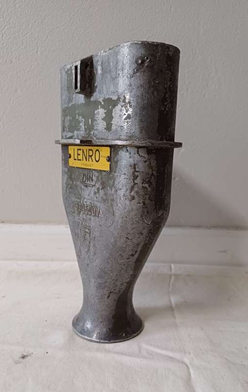 Lenro Plug casing for decor