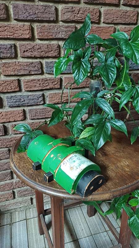Leaf Green Industrial Wall Hanging Barrel Mould