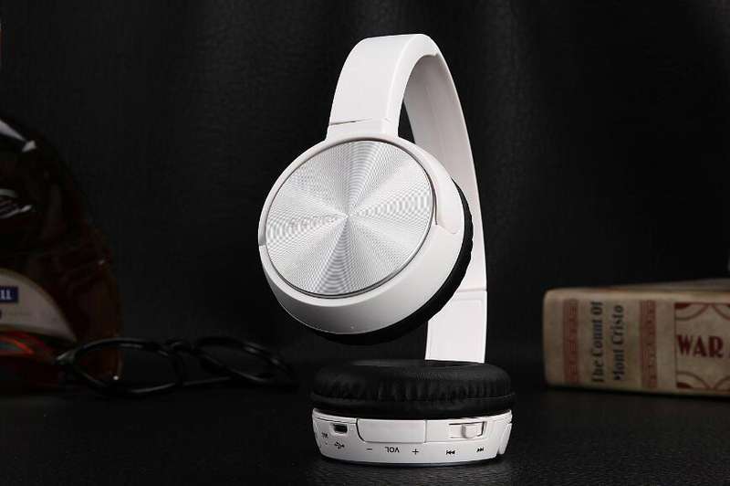 Super Bass Bluetooth Stereo Headphones Adjustable with/Mic for Sony MDR-ZX330BT- Generic (Silver))