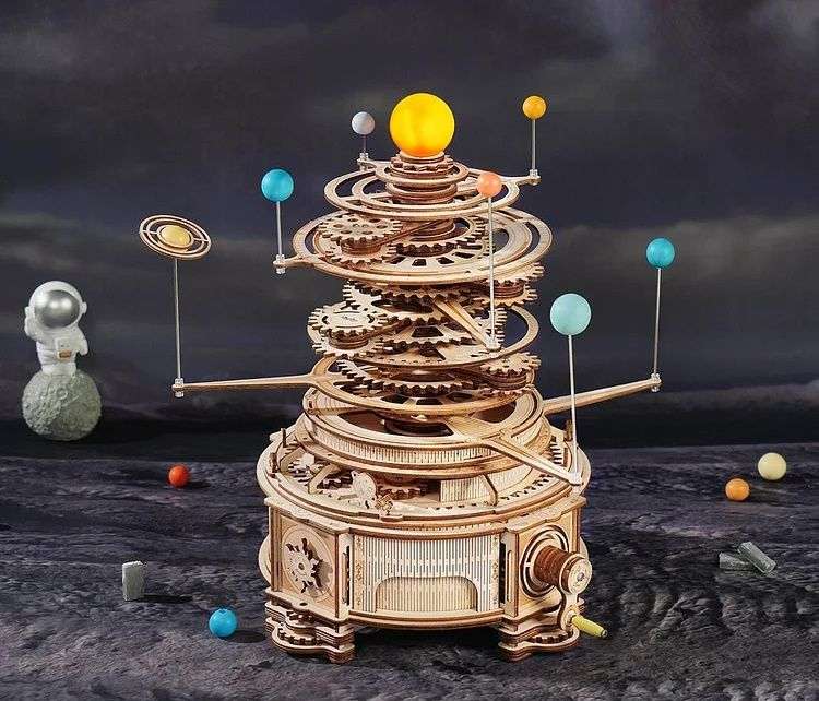 Robotime Mechanical Orrery Wooden Puzzle pcs - (316 Pieces)