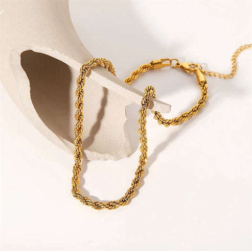 Kandy Rose 18K Rope Necklace