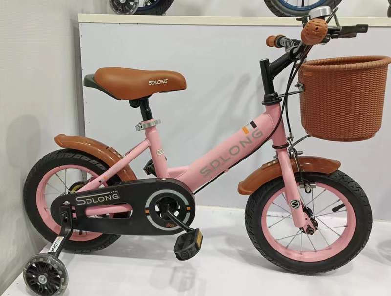 Children's Bike with Basket & Stabilisers