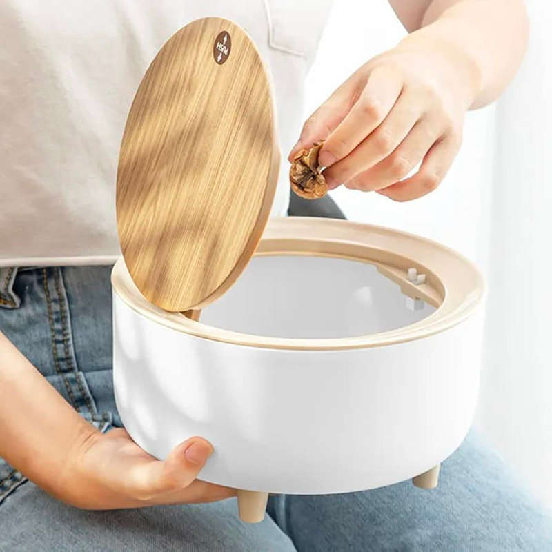 Mini Trash Can