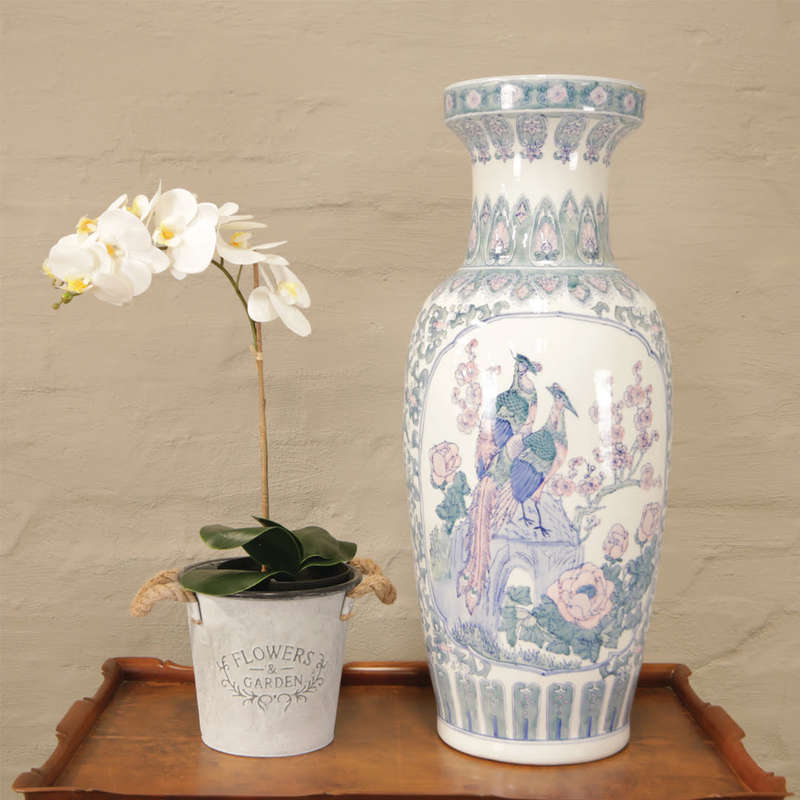 Large Chinese Ornamental Vase