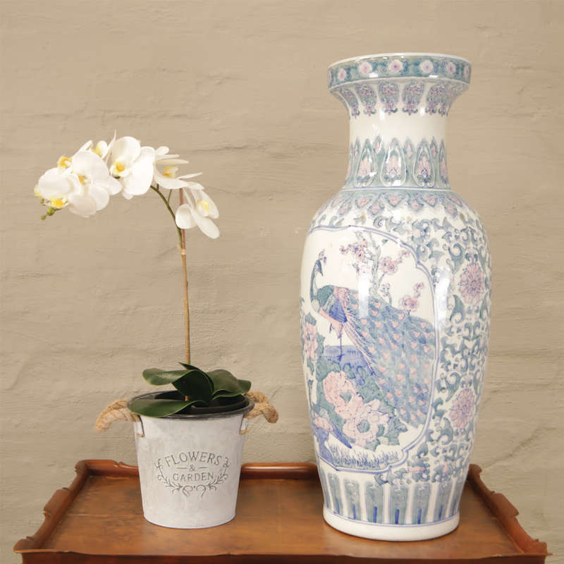 Large Chinese Ornamental Vase