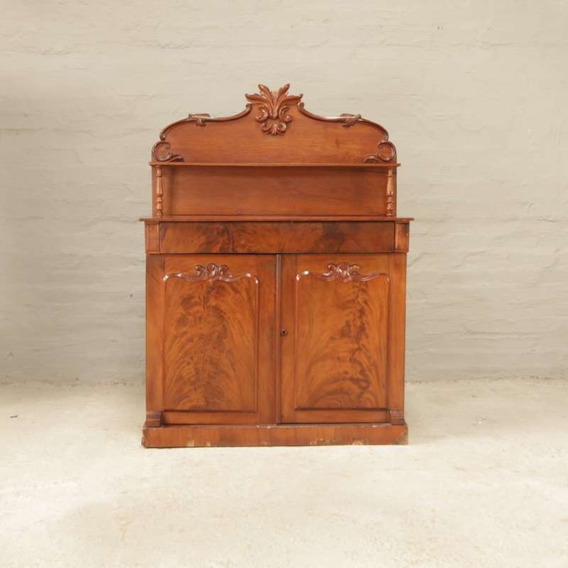 Victorian Mahogany Chiffonier