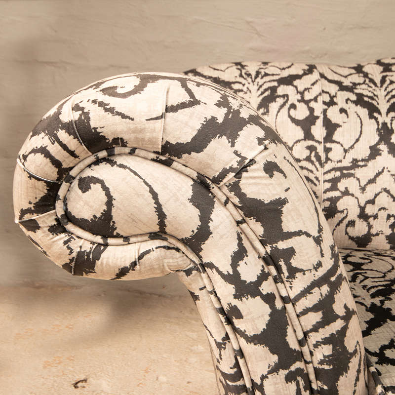 Dauphine Persia Sofa