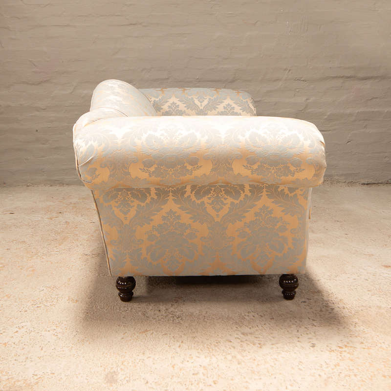 Dauphine Sofa