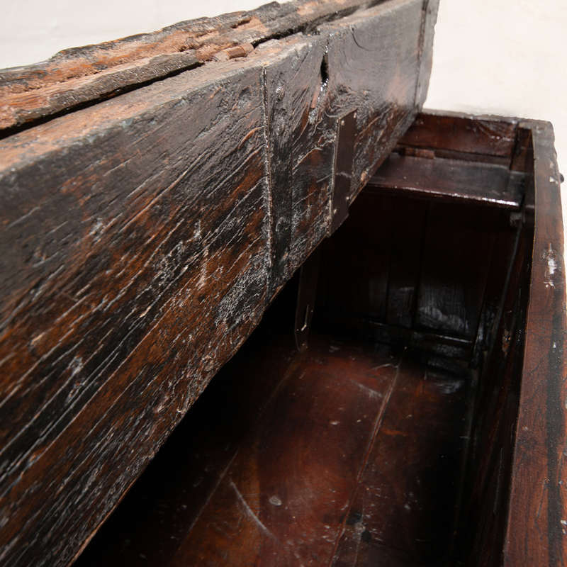 Kist on Stand