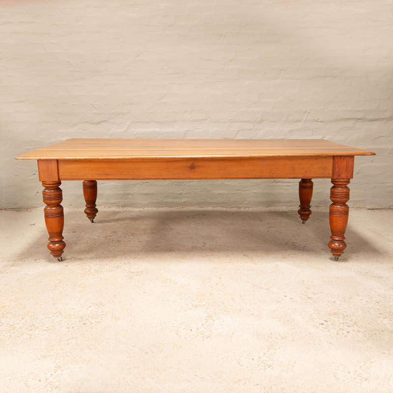 Oregon Pine and Pau Marfim Table