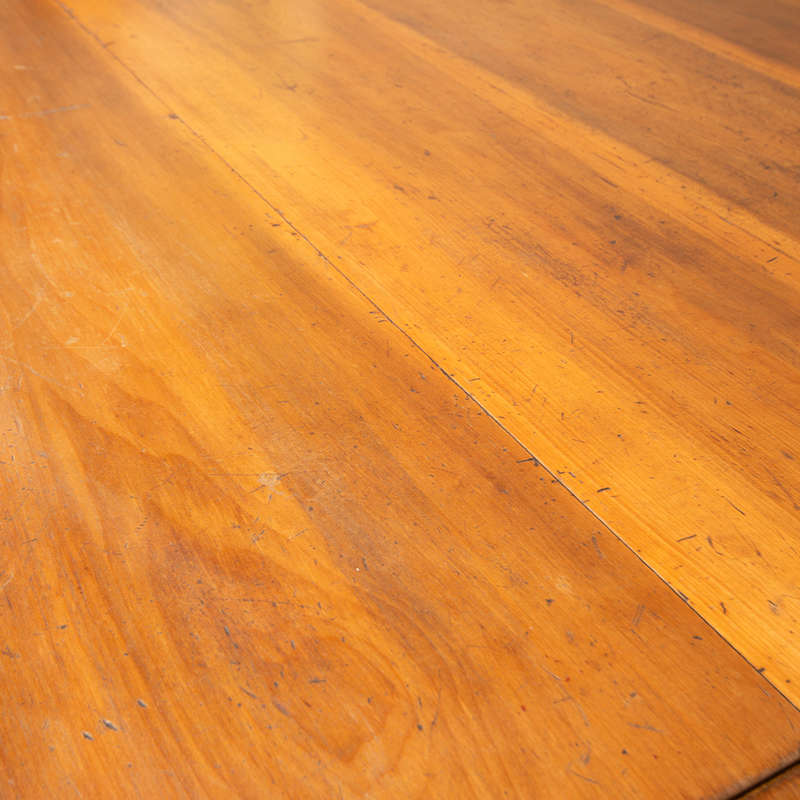 Oregon Pine and Pau Marfim Table
