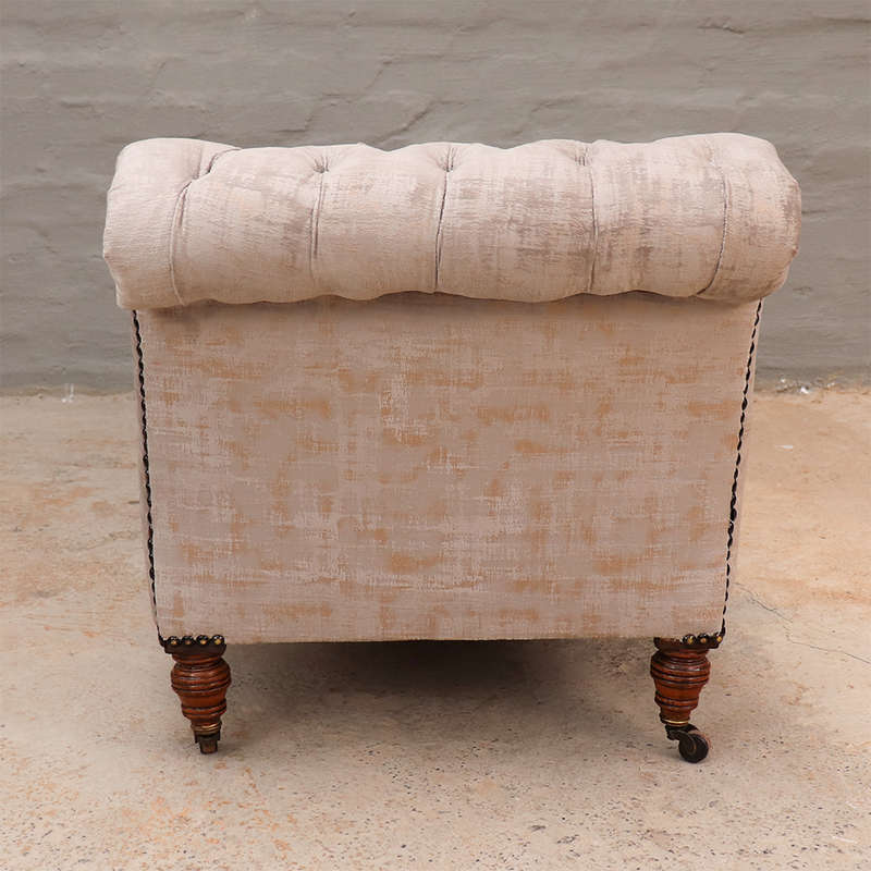 Button Chaise Lounge