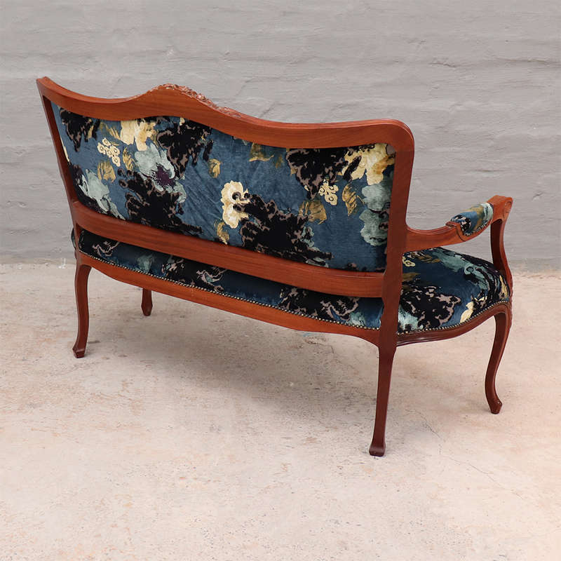 Antique Victorian Settee
