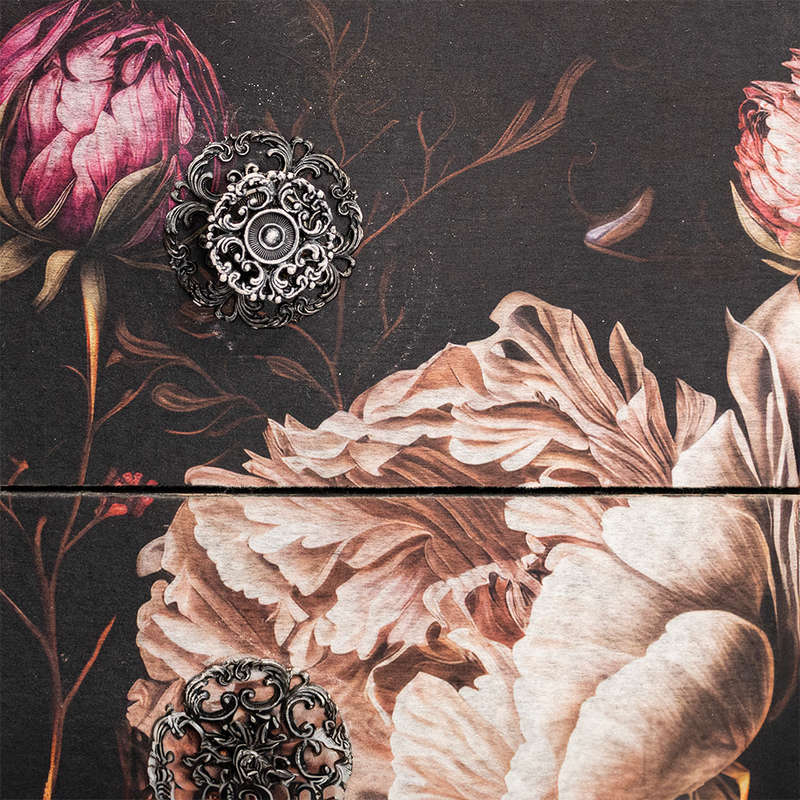 Artistic Chest of Drawers