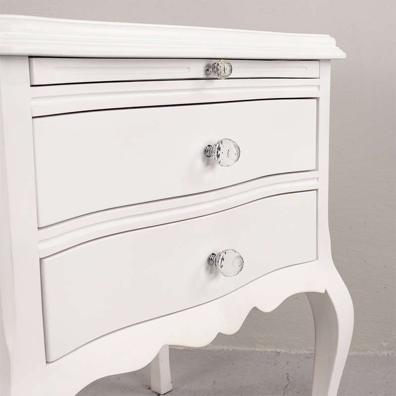 Elegant Queen Anne style Pedestals