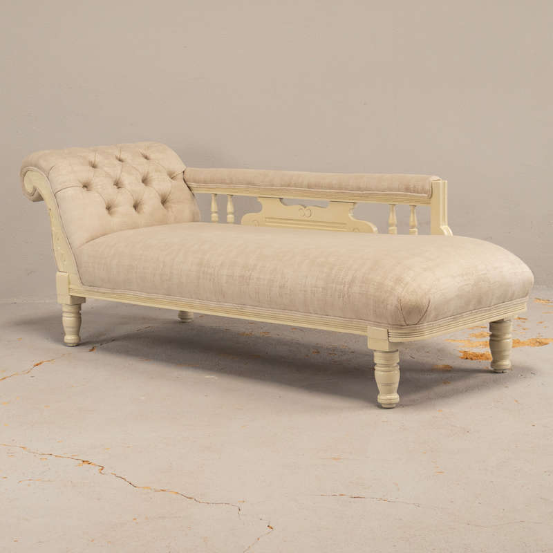 Chaise Lounge