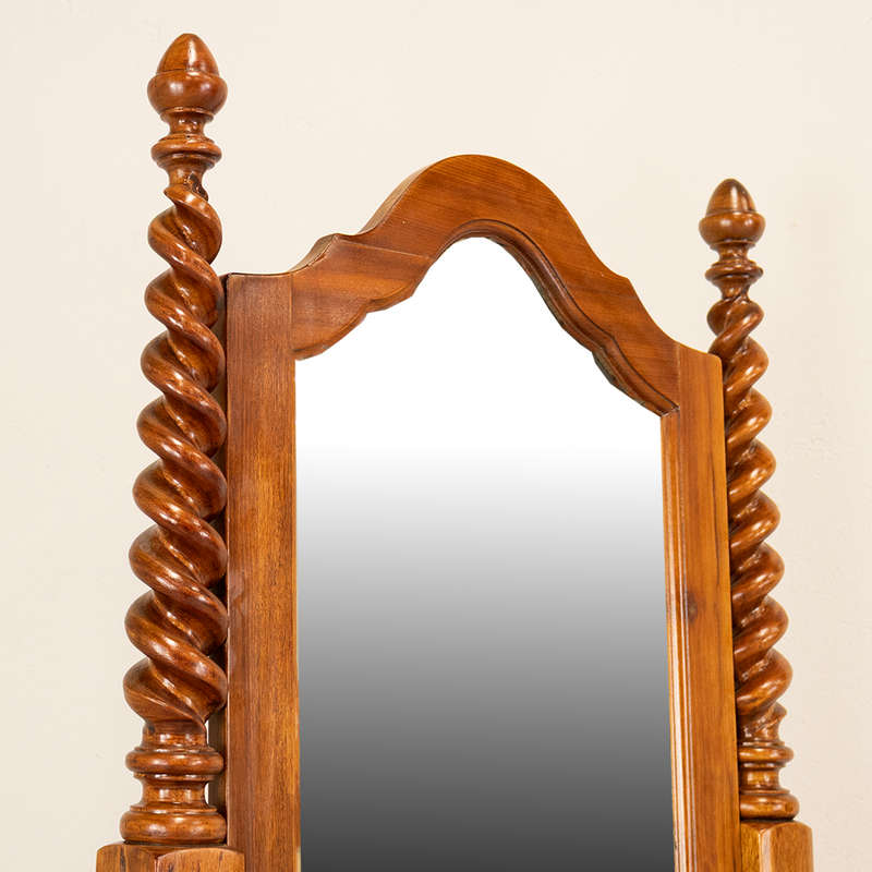Cape Cheval Mirror