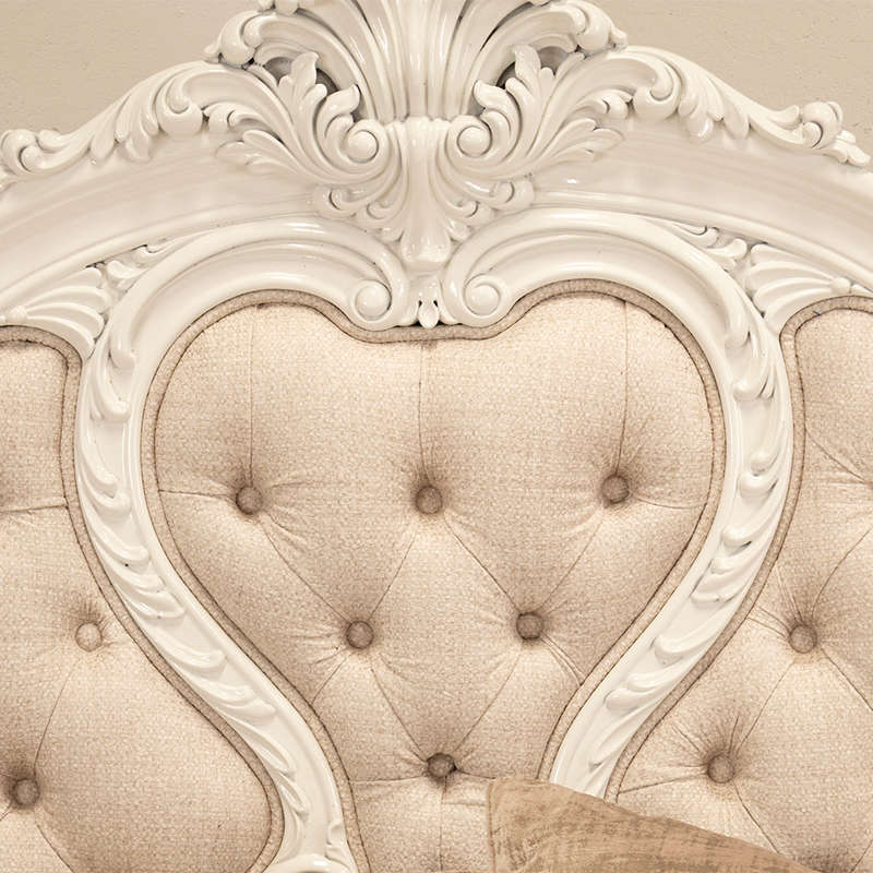 Tufted Bedstead