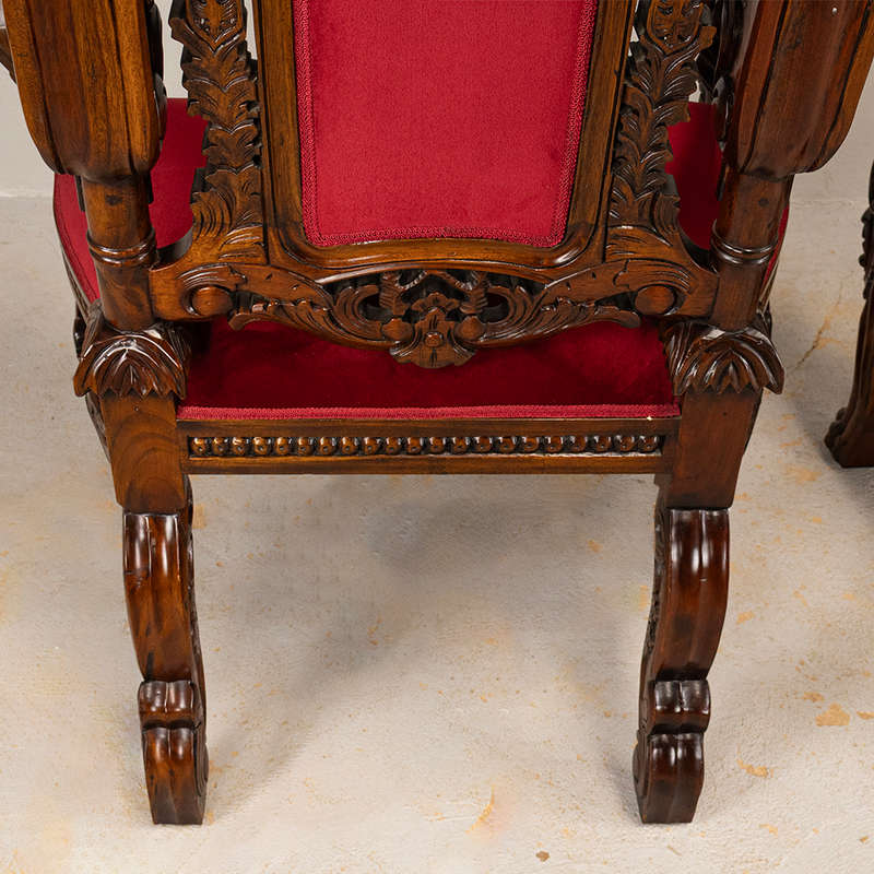 Throne Chairs