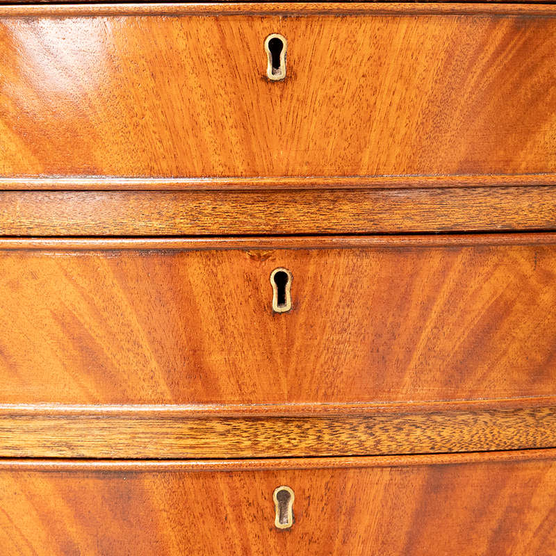 Mahogany Serpentine Chest of Drawers