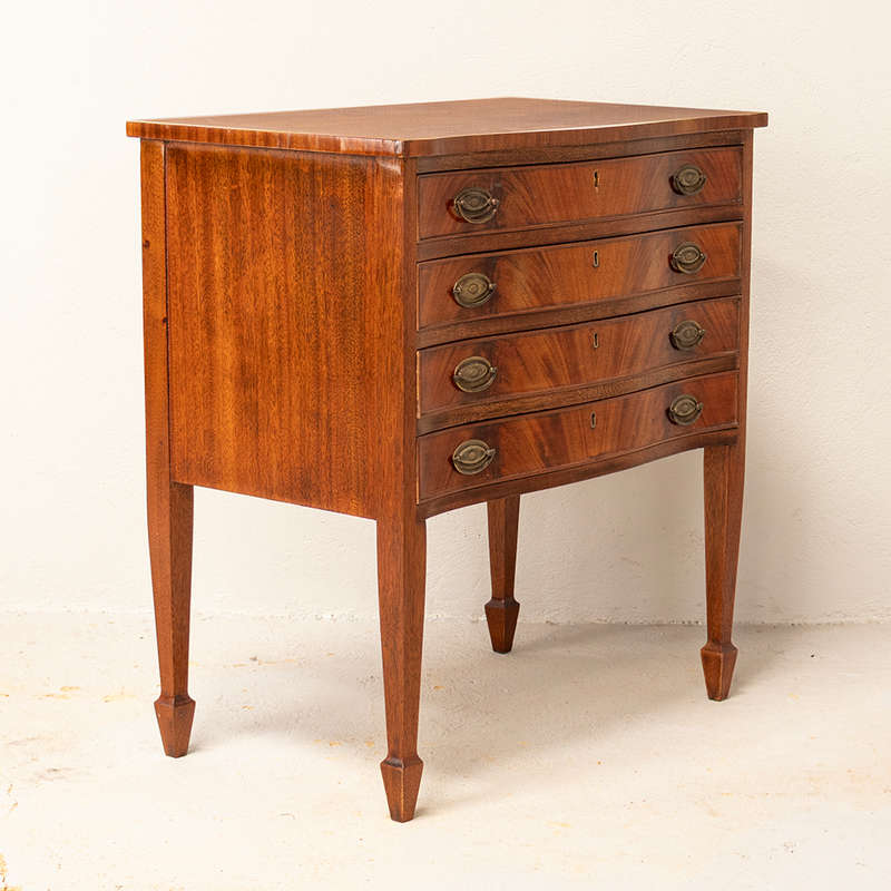 Mahogany Serpentine Chest of Drawers