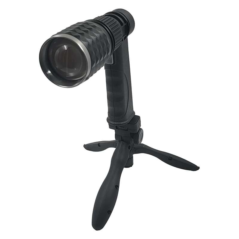 Hand-Held High-Power Multi-Function Strong Light Flashlight