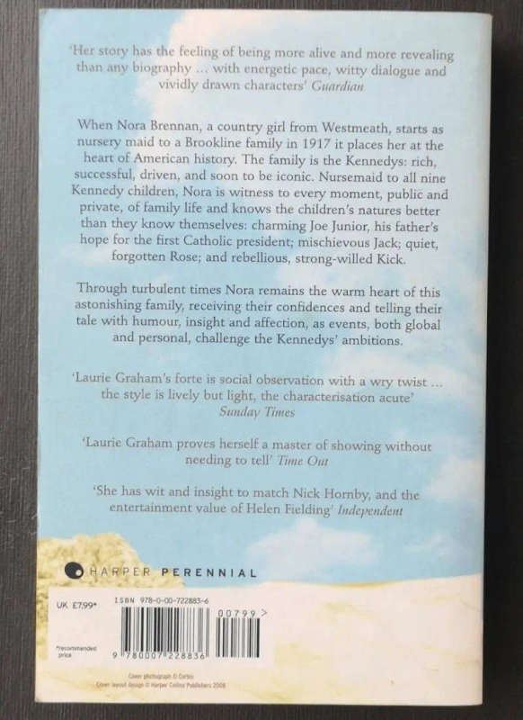 The importance of being Kennedy (Medium Softcover)