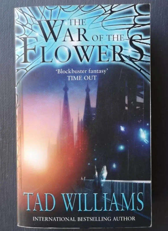 The war of the flowers (Paperback)
