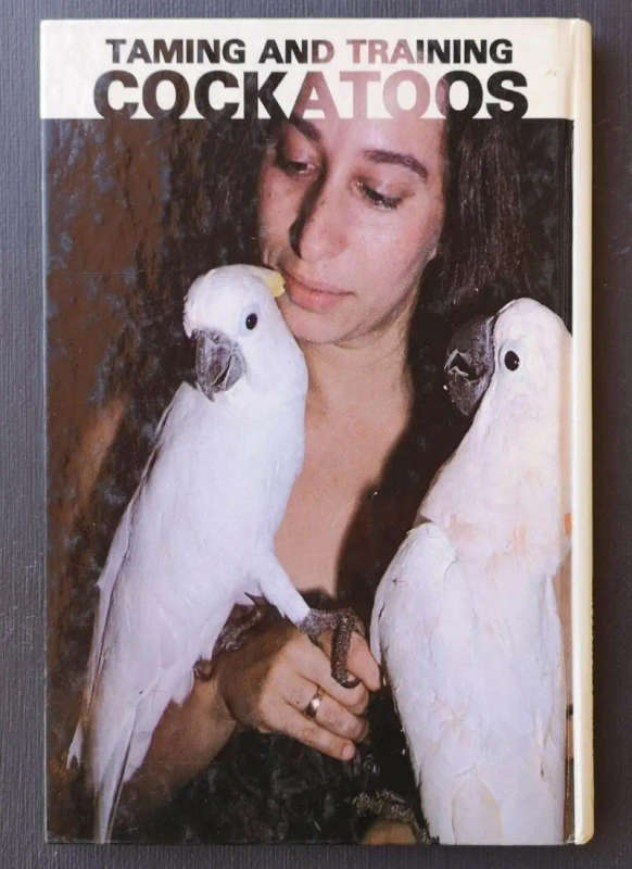 Taming and training cockatoos