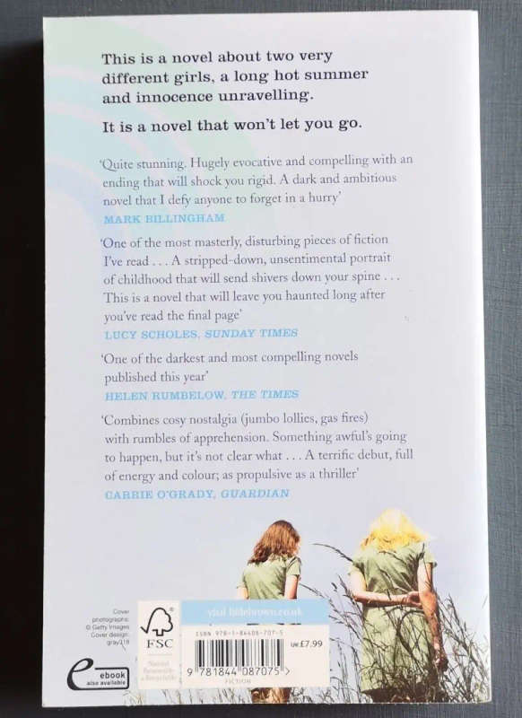 What they do in the dark (Medium Softcover)
