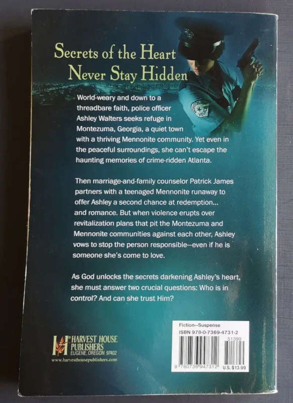 Hiding in plain sight (Medium Softcover)